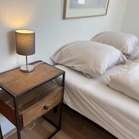 In Mit Eingezaeuntem Gartenbereich Fuer Hunde Nyaraló Kronsgaard